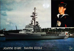 ►  Bateau Navire Marine De Guerre -  Fusillier Marin Navire Ecole JEANNE D'ARC    1970s - Guerra