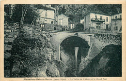 Moustiers Sainte Marie * Le Vallon De L'adoux Et Le Grand Pont - Other & Unclassified