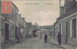 72 - Montfort-le-Gesnois (Pont-de-Gennes)  - Grande Rue - Montfort Le Gesnois