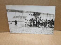 HYDRAVION Carte Photo Appareil Sur Une Plage Belle Animation - ....-1914: Voorlopers