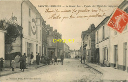 85 Ste Hermine, La Grande Rue, Façade De L'Hotel Des Voyageurs - Sainte Hermine