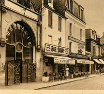 La Délivrande Douvres * Débit De Tabac Tabacs Bar , La Grande Rue * Pharmacie * Café Restaurant P. GIGUET * Commerces - La Delivrande