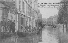 49-ANGERS- INONDATION DE DECEMBRE 1910- PLACE NEY VERS LA RUE BOREAU - Angers