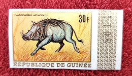 GUINEE Cochons, Cochon , Porcs, Porc Sangliers, Phacochere, Yvert N° 367 NON DENTELE, IMPERFORATE (neuf Sans Gomme) - Farm