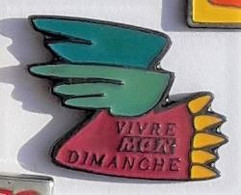 SY227 Pin's Syndicat CGT VIVRE MON DIMANCHE  Achat Immédiat - Administraties