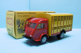 CIJ Réédition Norev - RENAULT 2,5 T Bétaillère Avec Glaces Réf. 4/50/00 BO 1/43 - CIJ