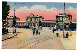 REIMS --- La Gare  ( Petite Animation).............carte  Colorisée......... à Saisir - Reims