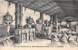 16-COGNAC- UNE DES DISTILLERIES DE MM. PELLISSON PERE ET Cie - Cognac