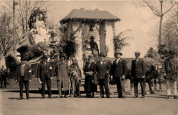 Brou * Carte Photo * La Cavalcade * Char Défilé Fête Locale Carnaval - Sonstige & Ohne Zuordnung