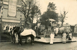 Brou * Carte Photo * La Cavalcade * Char Défilé Fête Locale Carnaval * L. DENIS , Fabrique De Trieurs à Grains - Sonstige & Ohne Zuordnung