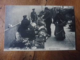 CPA  (reproduction)  Marchands Fripiers Au Marché Du Temple à Paris - Händler