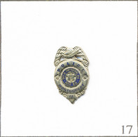 Pin's Police - USA / Police De La Ville De Montgomery (Alabama). Estampillé Rambol. EGF. T800-17 - Administraties