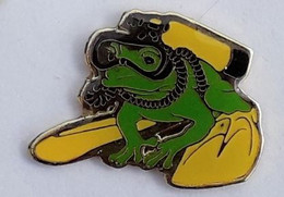 AN68 Pin's GRENOUILLE FROG Plongée Sous Marine Achat Immédiat - Tauchen