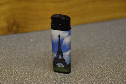 Aansteker - Lighter - Briquet - Accendino: TOM Paris - Parijs La Tour Eiffel - Eiffeltoren (F) - Autres & Non Classés