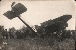 ! Foto Ansichtskarte, Photo, Doppeldecker, Abgeschossenes Französisches Flugzeug, 1. Weltkrieg, Guerre 1914-1918 - 1914-1918: 1st War