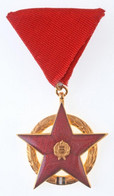 1957. "Vörös Csillag Érdemrend" Aranyozott, Zománcozott Bronz Kitüntetés Mellszalagon T:1 Hungary 1957. "Order Of The Re - Non Classés
