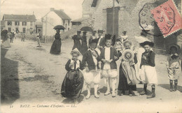 CPA FRANCE 44 "Batz, Costumes D'enfants"/ FOLKLORE - Batz-sur-Mer (Bourg De B.)