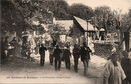 Quimper * Environs * La Procession D'ergué Armel * Fête Religieuse Religion Défilé - Quimper