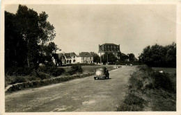 Loctudy * La Route De La Plage * Automobile Voiture Ancienne De Marque ? - Loctudy