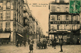 Brest * La Grande Rue * Place Médisance * Pharmacie * Charcuterie * Commerces Magasins - Brest