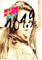 REF 553 : CPM Carte à Pub Fun Radio Pin Up Blonde - Advertising