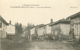 VILLERS EN ARGONNE UN GROUPE D'HABITANTS - Sonstige & Ohne Zuordnung