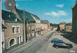 53 - Très Belle Carte Postale Semi Moderne De  Courcité  La Place Du Bourg - Autres & Non Classés