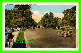 NEW YORK CITY, NY - SPEEDWAY, CENTRAL PARK - ANIMATED WITH OLD CARS - MANHATTAN POST CARD CO - - Central Park