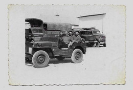 Jeep Car Soldat Militaire Voiture Automobile Camion LKW Vrachtwagen Photo Foto - Véhicules