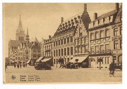 04- 2021 - BELGIQUE - FLANDRE OCCIDENTALE - YPRES  - Grand Place - Ieper