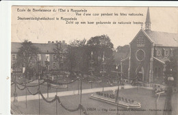 Ruysselede / Ruiselede : Staatsweldadigheidschool --- Zicht Op Een Koer Gedurende De Nationale Feesten --- 1912 - Ruiselede