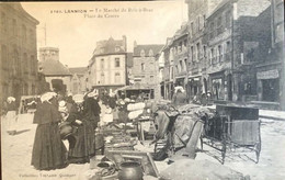 2782 Lannion La Place Du Centre , Marché Du Bric à Brac ( Collection Villard Quimper) - Lannion