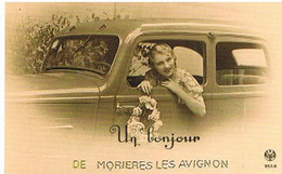 84 UN  BONJOUR  DE   MORIERES  LES AVIGNON   CPM  TBE  VR 1065 - Morieres Les Avignon