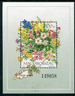 HUNGARY 1994 European Flowers Block MNH / **.  Michel  Block 230 - Hojas Bloque