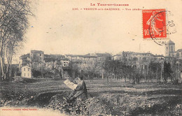 Verdun Sur Garonne          82        Vue Générale   - Homme Lisant Un Journal Ou Une Carte  -        ( Voir Scan) - Verdun Sur Garonne