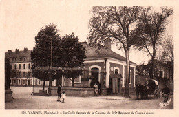 Vannes (Morbihan) La Grille D'entrée De La Caserne Du 505e Régiment De Chars D'Assaut - Carte Nozais Non Circulée - Barracks