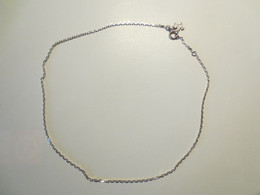 Chaîne De Cou Argenté Neuve Poinçon - Agatha - 40 Cm - TBE - - Necklaces/Chains