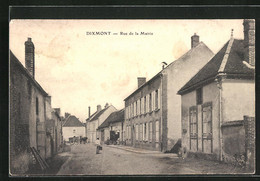 CPA Dixmont, Rue De La Mairie - Dixmont