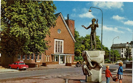 Wageningen  Bevrijdingsmonument Met De Landbouwhogeschool - Wageningen