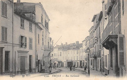 Fréjus           83          Rue Nationale     .      ( Voir Scan) - Frejus