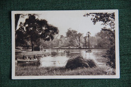 MARSEILLE - Parc BORELY, Promenade En Bateau Sur Le Lac. - Parks, Gärten