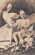 Carte Photo Dessin D'Enfant-Petit ANGE Gardien En Alsace-Bas-Rhin-Haut-Rhin-Cigogne-Illustrateur G. Schöbel-Berlin-1900 - Dibujos De Niños