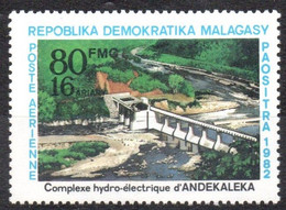 Madagascar PA Complexe Hydroélectrique D'Andekaleka YT 183 Neuf** - Madagaskar (1960-...)