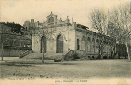 Beaucaire * La Place Et Le Casino - Beaucaire