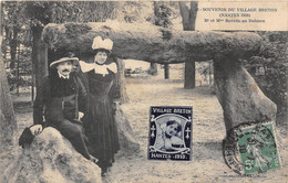 44-NANTES-SOUVENIR DU VILLAGE BRETON 1910 MR ET MME BATREL AU DOLMEN - Nantes