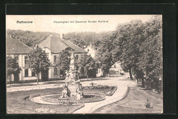 AK Rathenow, Strasse Am Paradeplatz Mit Denkmal Grosser Kurfürst - Rathenow
