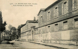 La Roche Sur Yon * école Normale De Jeunes Filles - La Roche Sur Yon