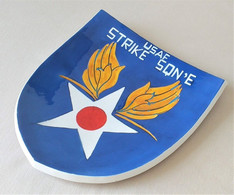 Crest In Ceramica Anni '60 USAF Strike Squadron "E" Originale Ottimo Stato Raro - Aviation