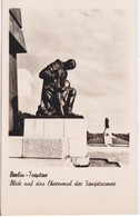 ALLEMAGNE - DEUTSCHLAND - BERLIN - CARTE PHOTO  - MONUMENT TRETOW - BLICK AUF DAS EHRENMAL DER SOWJETARMEE - Treptow