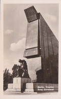 ALLEMAGNE - DEUTSCHLAND - BERLIN  - MONUMENT TRETOW - BLICK AUF DAS EHRENMAL DER SOWJETARMEE - Treptow